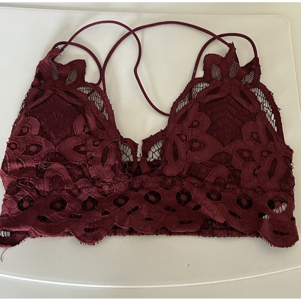 Women's True Bralette Burgundy Lace Padded Size M Adjustable Straps Stretch